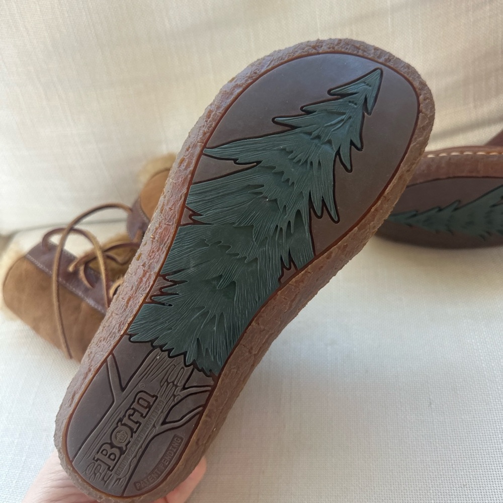 Børn Handcrafted Shearling-Lined Leather Boots — Women’s Size 8 - Picture 5 of 11